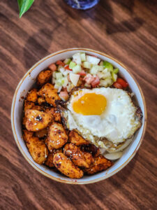 Praprika Grilled Chicken Bowl - Denz CoWorking Cafe Kathu Patong Phuket