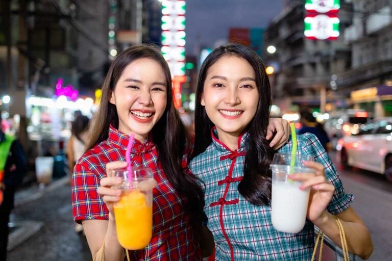 Best Night Markets in Phuket Your Complete Guide to After-Dark Eats, Shopping & Local Vibes-99