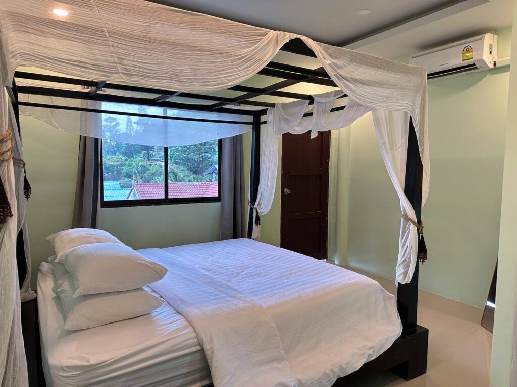 Denz CoWorking WorkStay Resort and Cafe Kathu Patong Phuket Guestroom Master