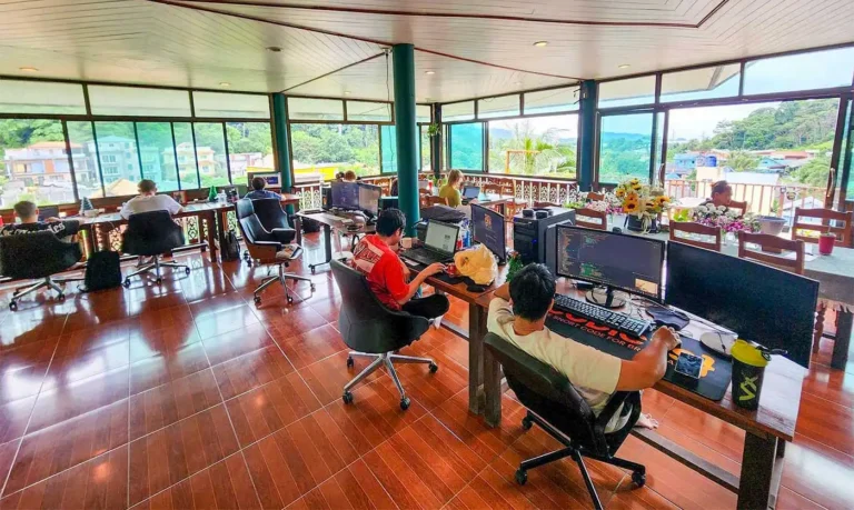 Your Perfect Workspace Awaits Denz Coworking Desk Rentals & Options-cover-1